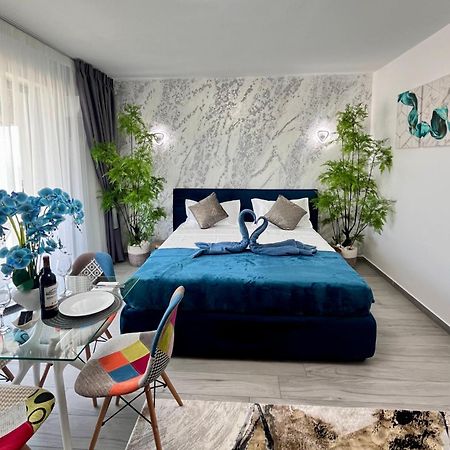 Cosmopolitan - Studio Pe Plaja Cu Vedere La Mare & Loc Parcare Gratis Năvodari Extérieur photo
